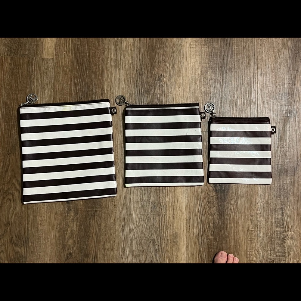 3 new Henri Bendel cosmetic bags.
